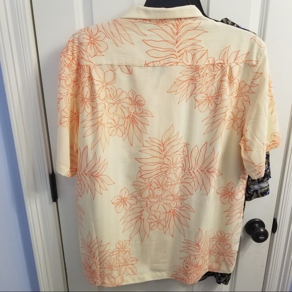 (2) Roundtree & Yorke Caribbean shirts - Picture 3 of 6